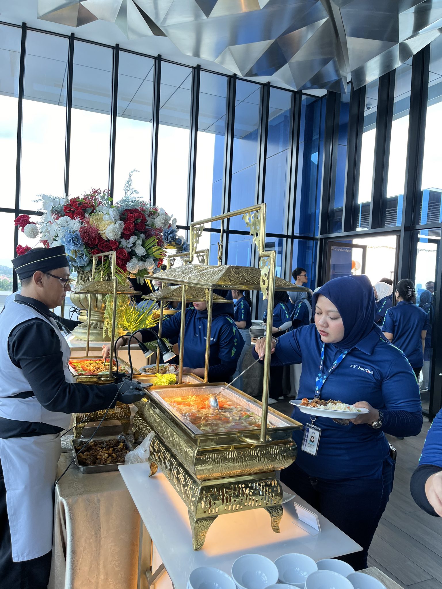 cerita catering yang disajikan dalam penerbangan... 10 Ide Makanan Lezat untuk Acara Kantor yang Berkesan - Vessa Catering
