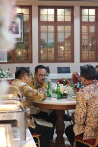 Catering Bisnis Terpercaya, Solusi Makan Berkualitas di Pertemuan