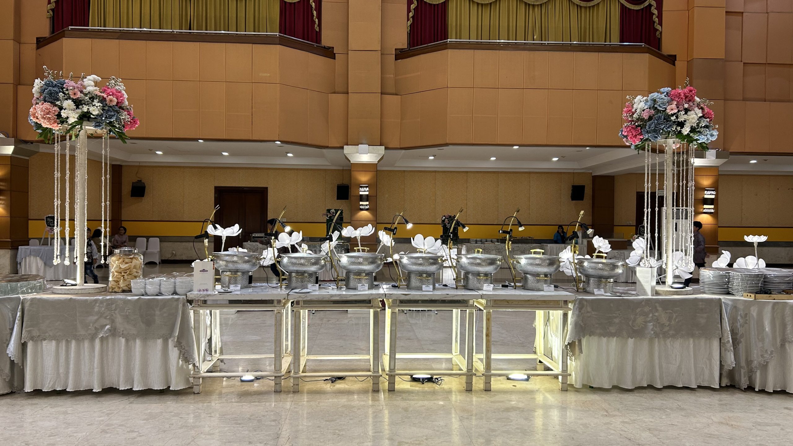 Catering Sekaligus Dekorasi: Solusi Praktis Wedding Impian
